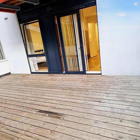 Your Riverside Home 2 With Private Balcony 伦敦 外观 照片