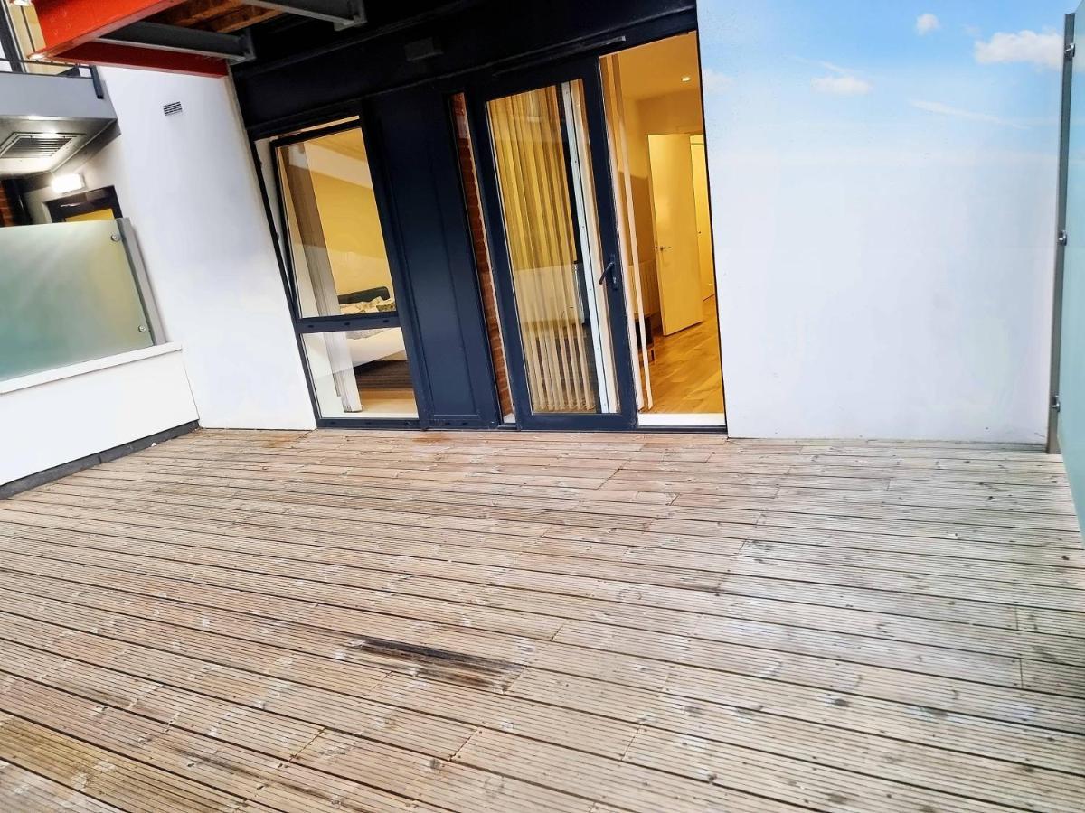 Your Riverside Home 2 With Private Balcony 伦敦 外观 照片